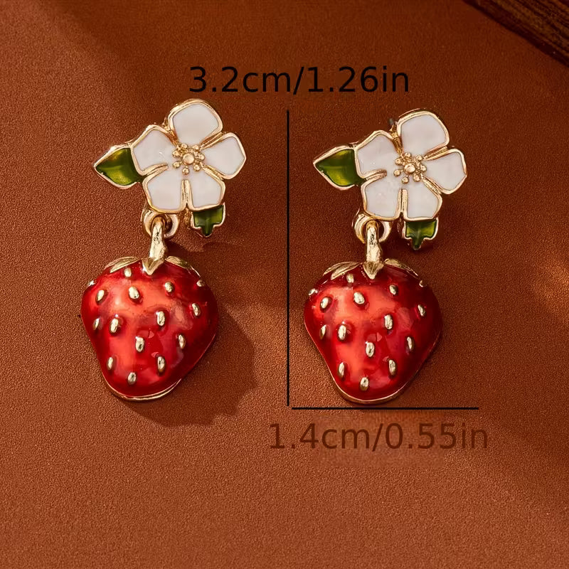 New Fashionable and Charming Strawberry Flower Earrings