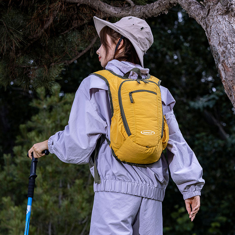 अल्ट्रा-हल्का वाटरप्रूफ फोल्डेबल यात्रा र हाइकिङ ब्याकप्याक