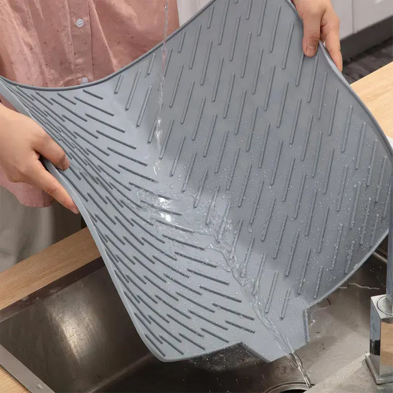 Silicone Large Size Dish Drying Mat with Built-in Drain Lip Dish Drainer Mats for Kitchen Counter Easy-Clean High