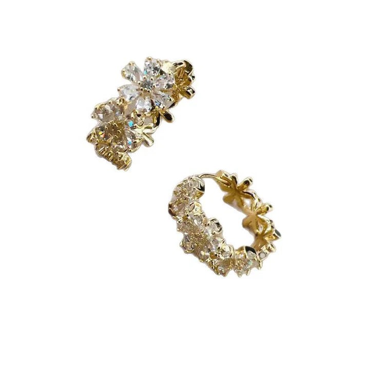 🥳Sparkling Elegant Floral Cluster Hoop Earrings